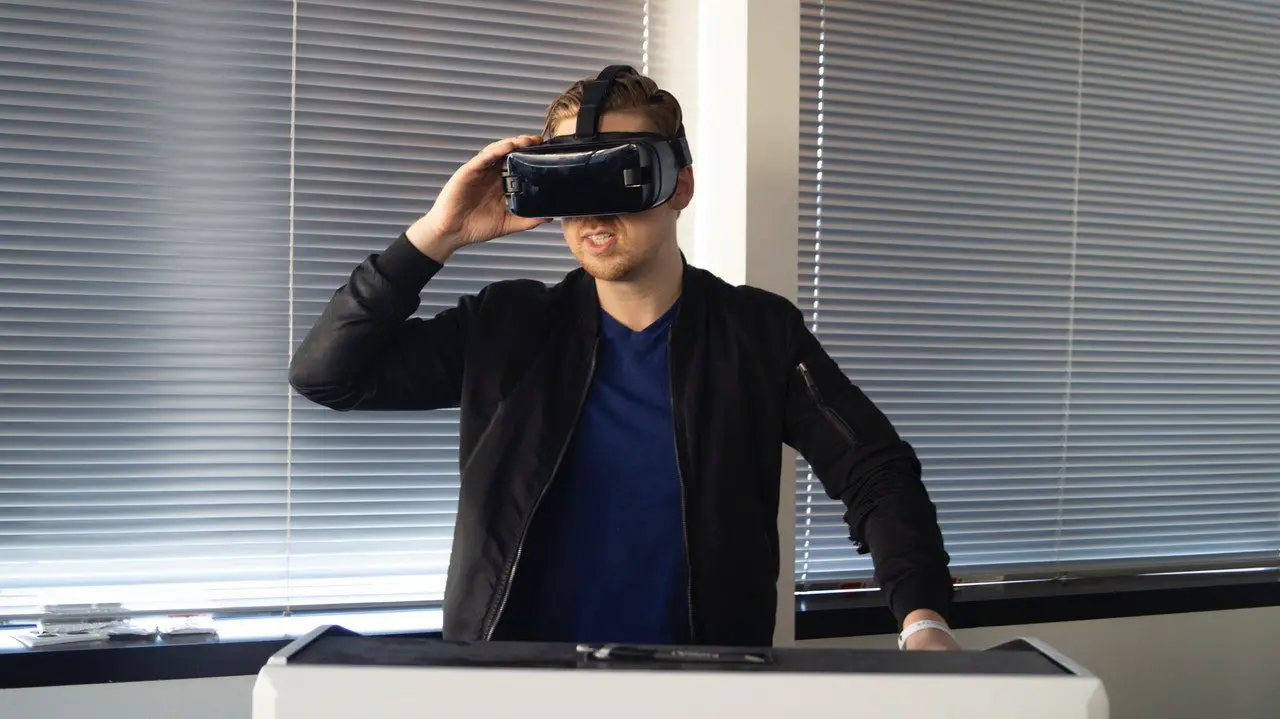 How To Use Virtual Reality In Real Estate Business